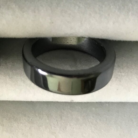 Hematite Smooth Ring Band - Size 6-1/2  Vintage - Picture 3 of 4